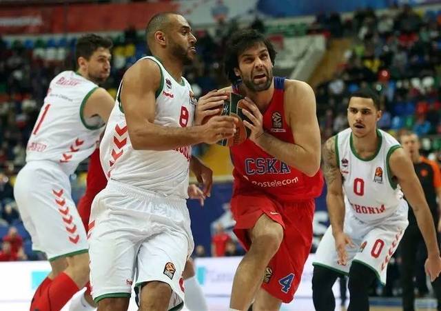 克雷莫内塞vs罗马：瓦尔迪、奥代罗首发，洛伦佐-佩莱格里尼、克里斯坦特出战（克雷莫内塞对阵罗马：瓦尔迪、奥代罗先发，洛伦佐-佩莱格里尼与克里斯坦特登场）