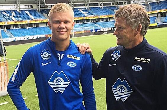 穆勒：输掉这样的决赛能激发球队能量，我们一定会卷土重来（穆勒：这场决赛的失利会点燃全队斗志，我们必将强势归来）