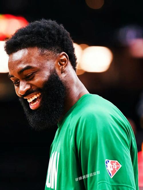 索扎将吹罚生涯第三场米兰德比，曾执法23-24赛季国米5-1米兰（索扎将第三度主哨米兰德比，曾在23／24赛季执法国米5-1米兰）