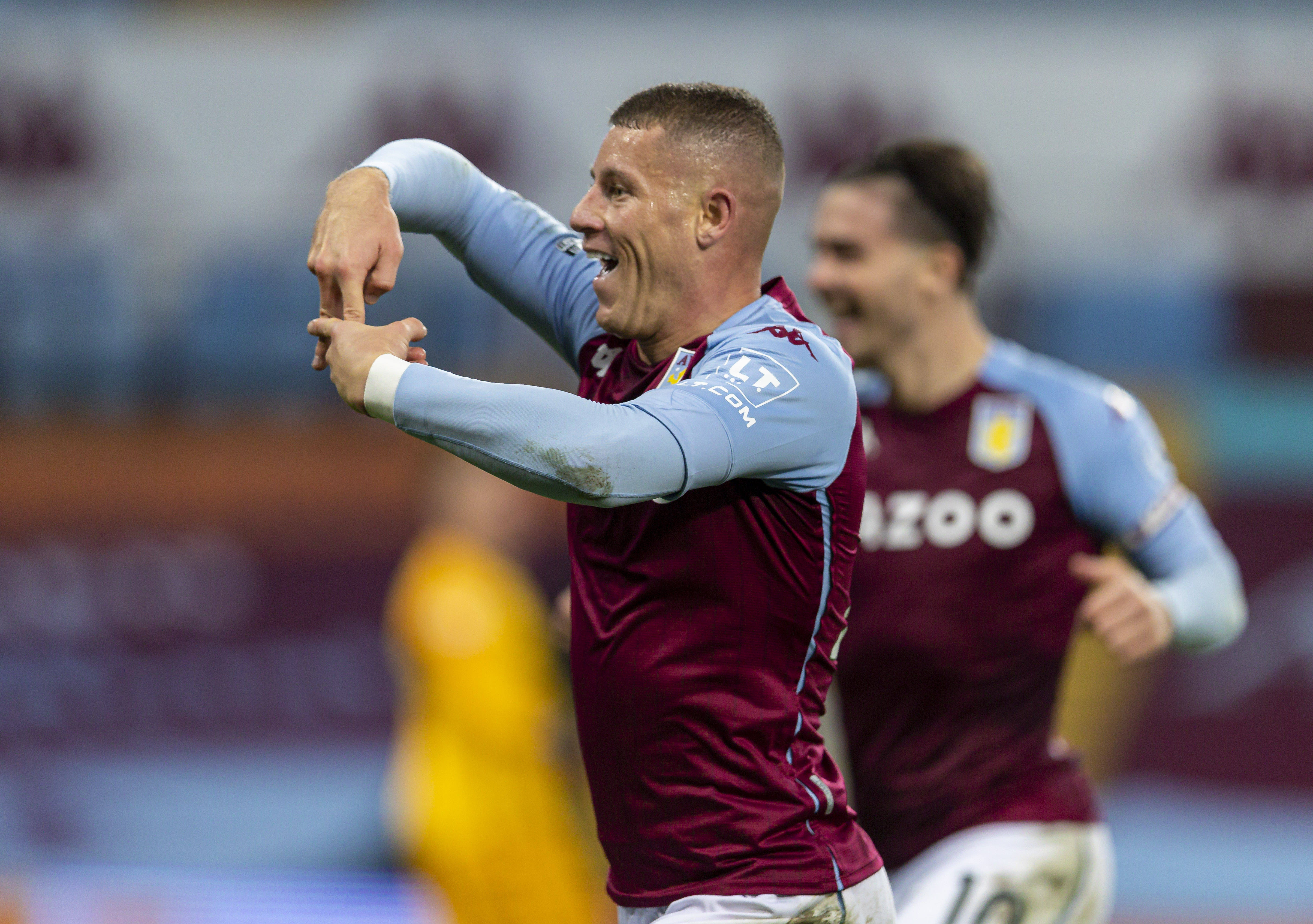 不再兼任主帅！周鹏上赛季交出13.2分3.1板2.2助攻（卸下主帅身份！周鹏上季场均13.2分3.1板2.2助攻）