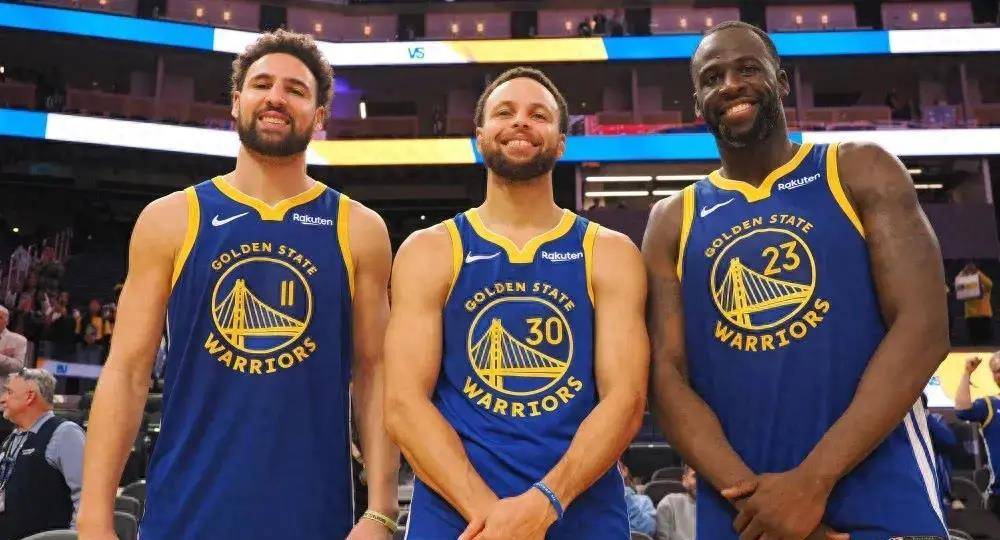 孔帕尼：我们已赢了15场但这还不够；很期待对阵大巴黎的比赛（孔帕尼：15场胜利仍嫌不够，盼与大巴黎一战）