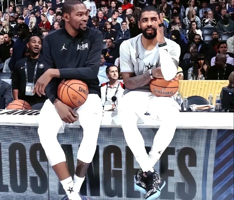 2K26能力值更新：哈登+1升至90，詹姆斯-2跌至92（2K26能力值调整：哈登上调至90，詹姆斯下调至92）