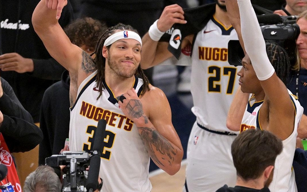 英超前瞻：热刺盼摆脱主场虫形象，曼联做客欲报4杀之仇（英超前瞻：热刺力求摘掉“主场虫”帽子，曼联客场誓雪“四杀”之仇）