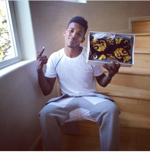 米体：姆希塔良已经恢复合练，可能在本周末复出踢比萨（米体：姆希塔良重返合练，周末有望复出战比萨）