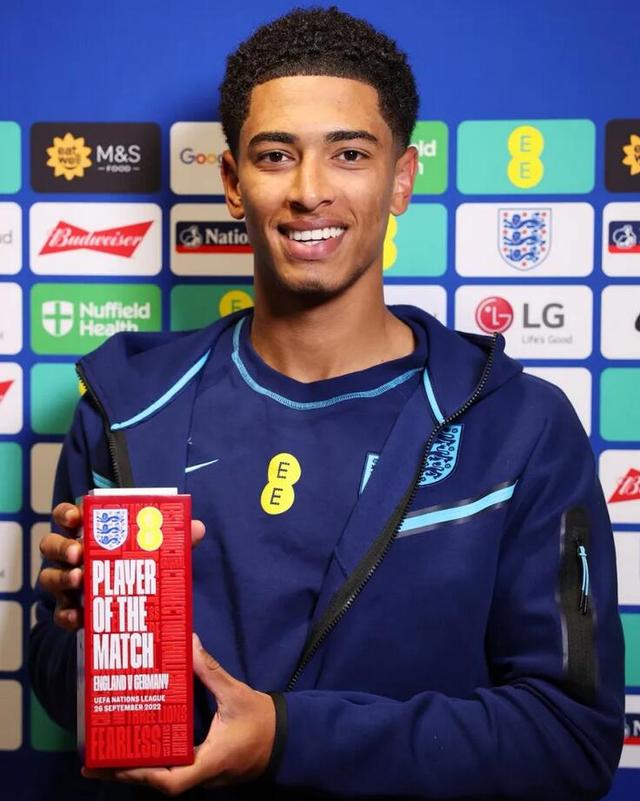 如何让孩子真正爱上足球？（怎样激发孩子对足球的热情？）