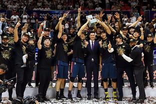 广厦103-99青岛迎3喜1忧！2新外援太好用，赵嘉仁太准了！（广厦103-99险胜青岛：三喜一忧，两位新外援给力，赵嘉仁手感火热）