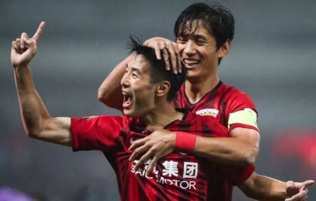 西甲第19轮巴萨主场3-1逆转马竞 奥尔莫进球（西甲第19轮：巴萨主场3-1逆转马竞，奥尔莫破门）