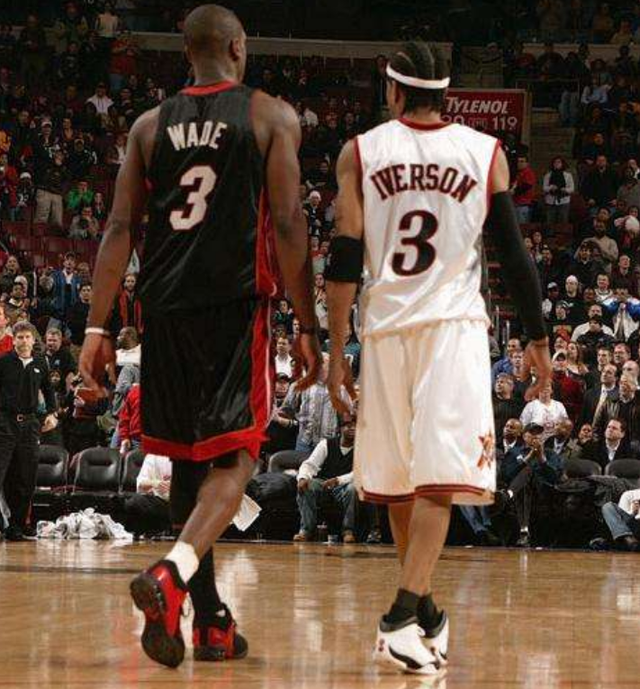 邱贻可谈成就感！执教孙颖莎，赢球站上领奖台，升国旗奏国歌（邱贻可分享成就感：执教孙颖莎取胜登台，国旗升起国歌响起）